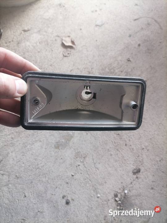 Kierunkowskaz fiat 126p Oświetlenie Łatanice