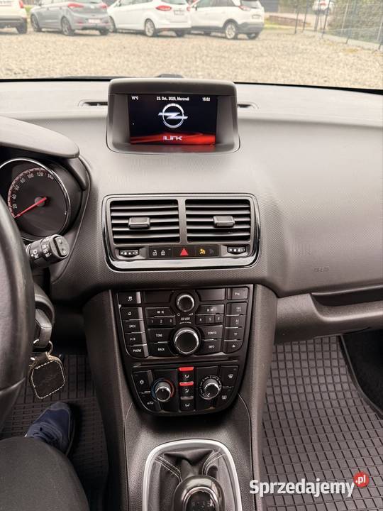 Opel Meriva lift 2015r Tomaszów Lubelski sprzedam