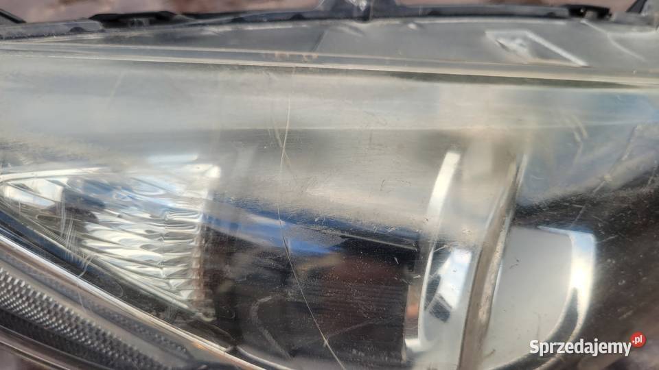 LAMPA PRAWA PRAWY PRZÓD PRZEDNIA MAZDA 3 III