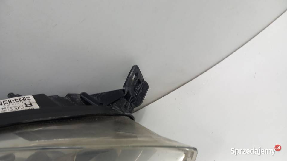 PEUGEOT 407 LAMPA PRZÓD PRAWA SOCZEWKA EU wielkopolskie Zbierkowo