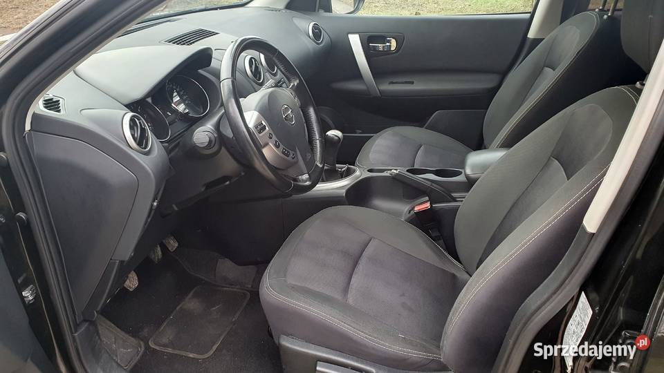 Nissan Qashqai 2013 r 16 benzyna krajowy Rok produkcji 2013 Wrocław