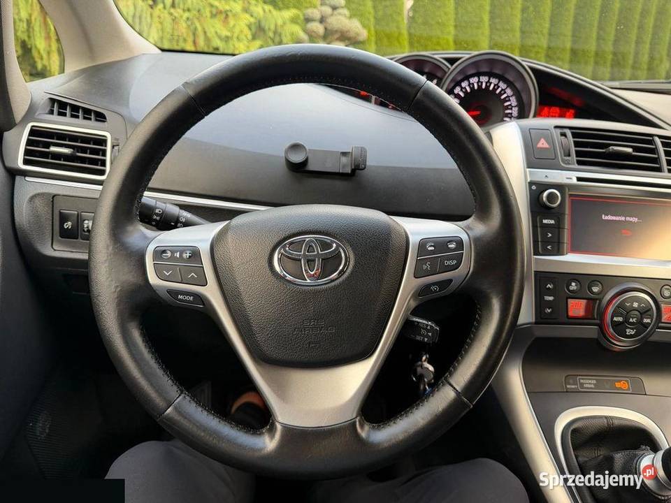 Toyota Verso 20 D4D 5Sitzer 124 2014r Możliwa nieuszkodzony Krotoszyn