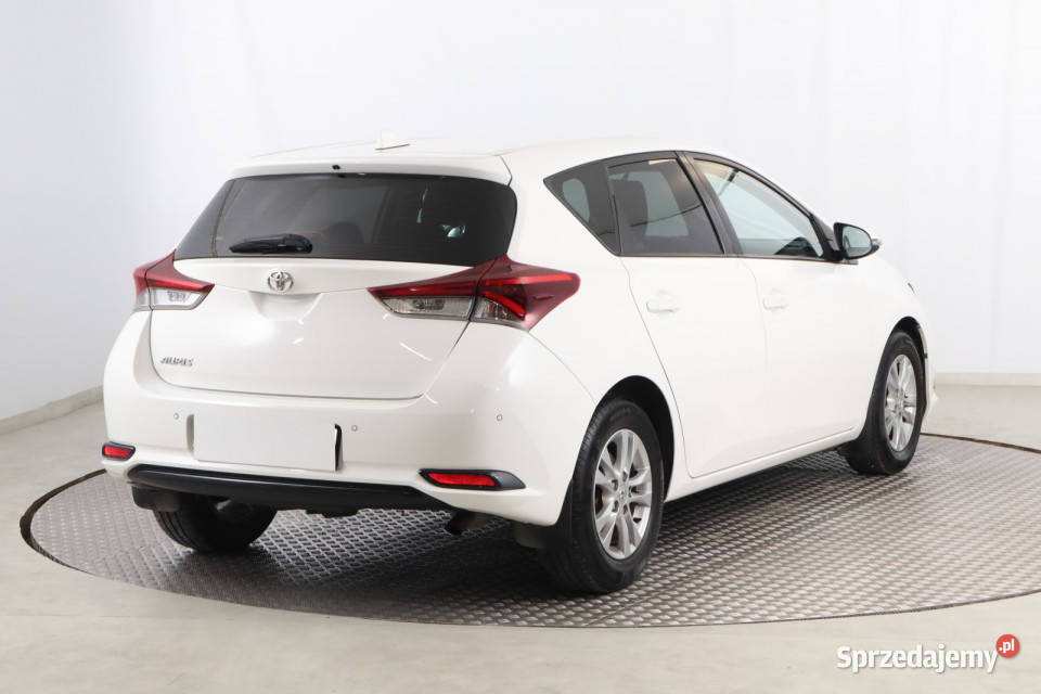 Toyota Auris 13 Dual VVTi radio