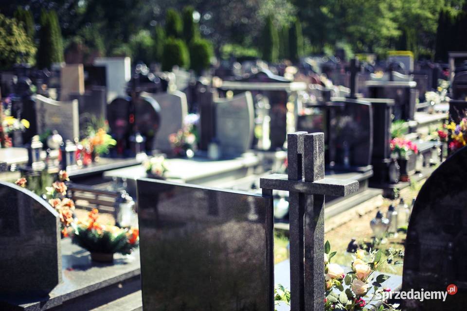 Opieka grobami czyszczenie sprzątanie grobów Wrocław