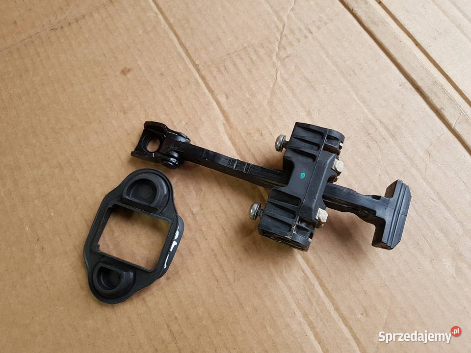 BMW 1 120 F20 LIFT ogranicznik ograniczniki