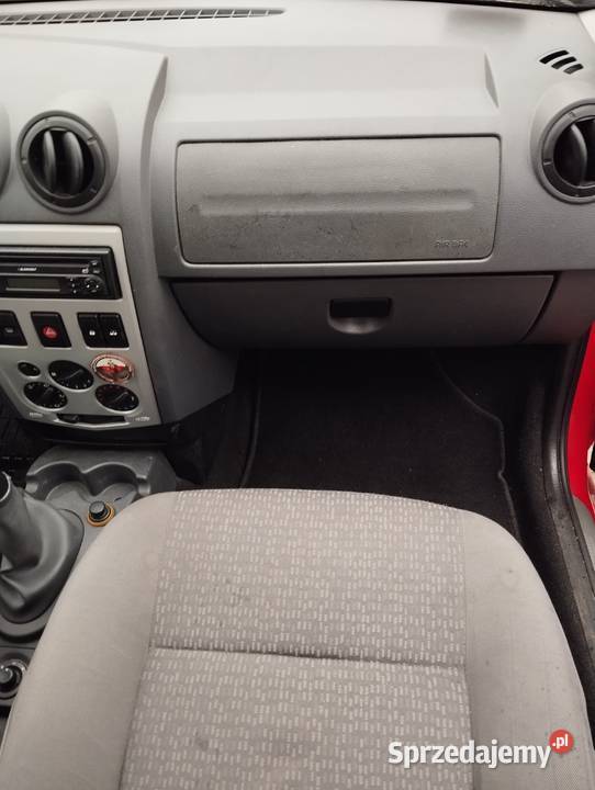 Dacia Logan 16 16v benzyna 7 osob klima faktury nieuszkodzony Poznań