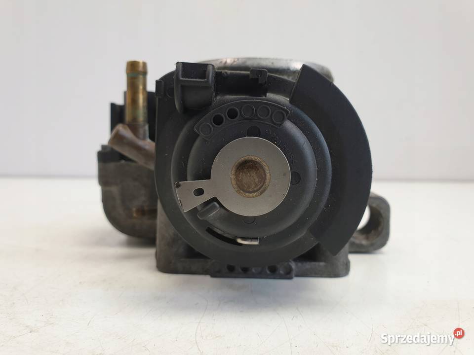 PRZEPUSTNICA VW Golf III 20 8V 037133064J Przepustnice Chełm