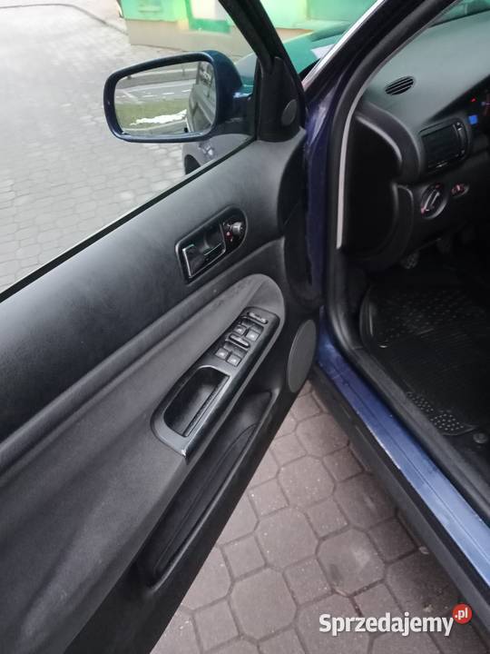 Tanio i szybko sprzedam Wygodny serwisowany nie Motoryzacja Warszawa sprzedam