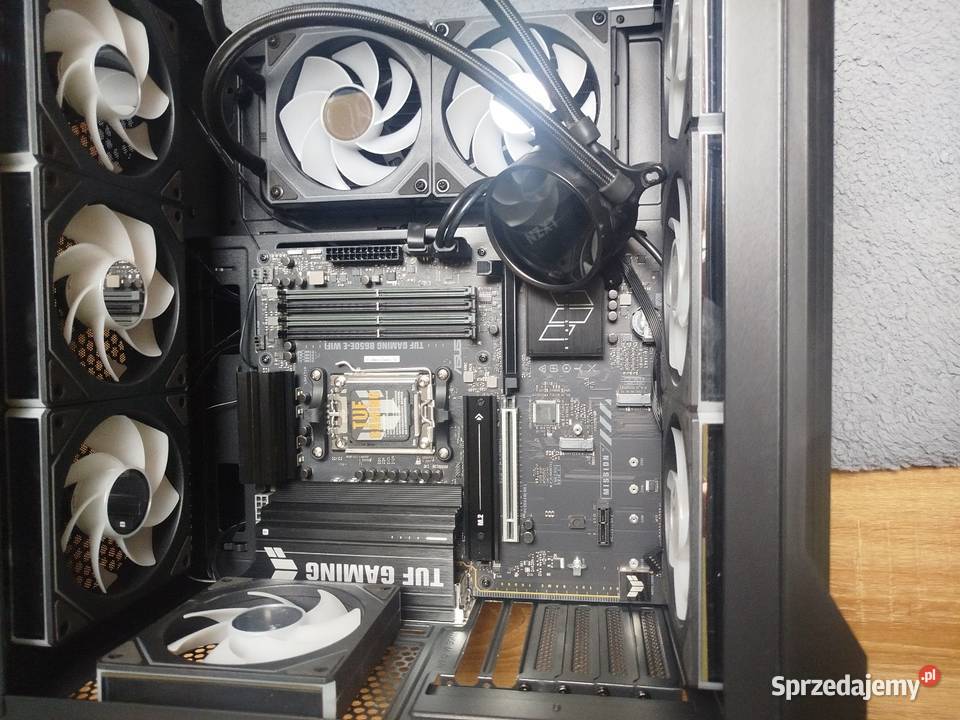 Mam na sprzedaż niedokończonego kompa Rawa Mazowiecka