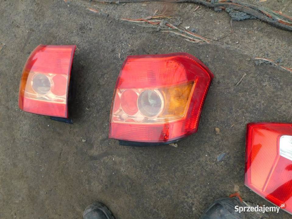 toyota corolla lampa prawa WYSYŁKA osobowe Żory