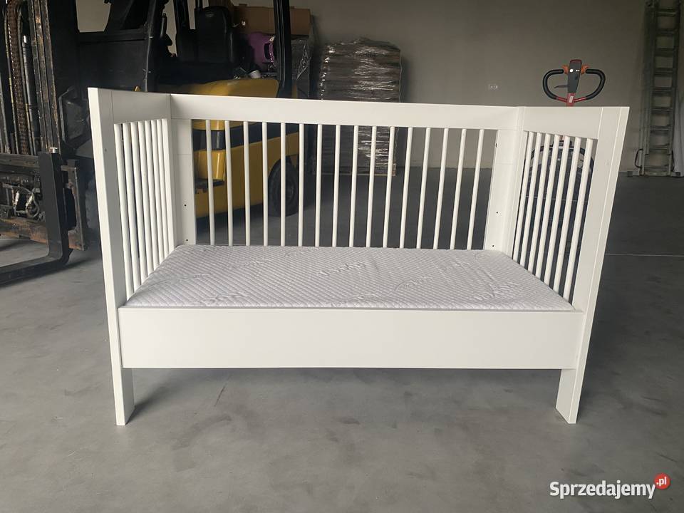 Łóżeczko z materacem 60x120 60cm