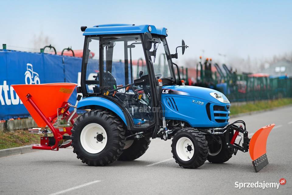 LS Tractor XJ25 MEC 4x4 244 IND CAB pług do Tajęcina