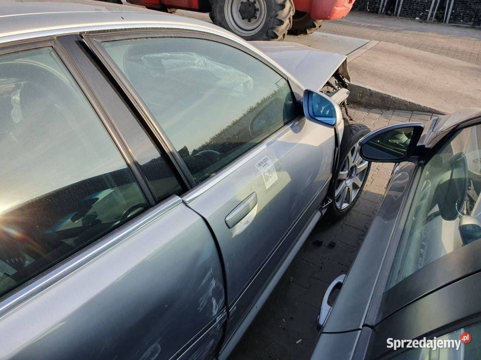 DRZWI PRAWE PRZÓD AUDI A8 D3 LY7W Lipno