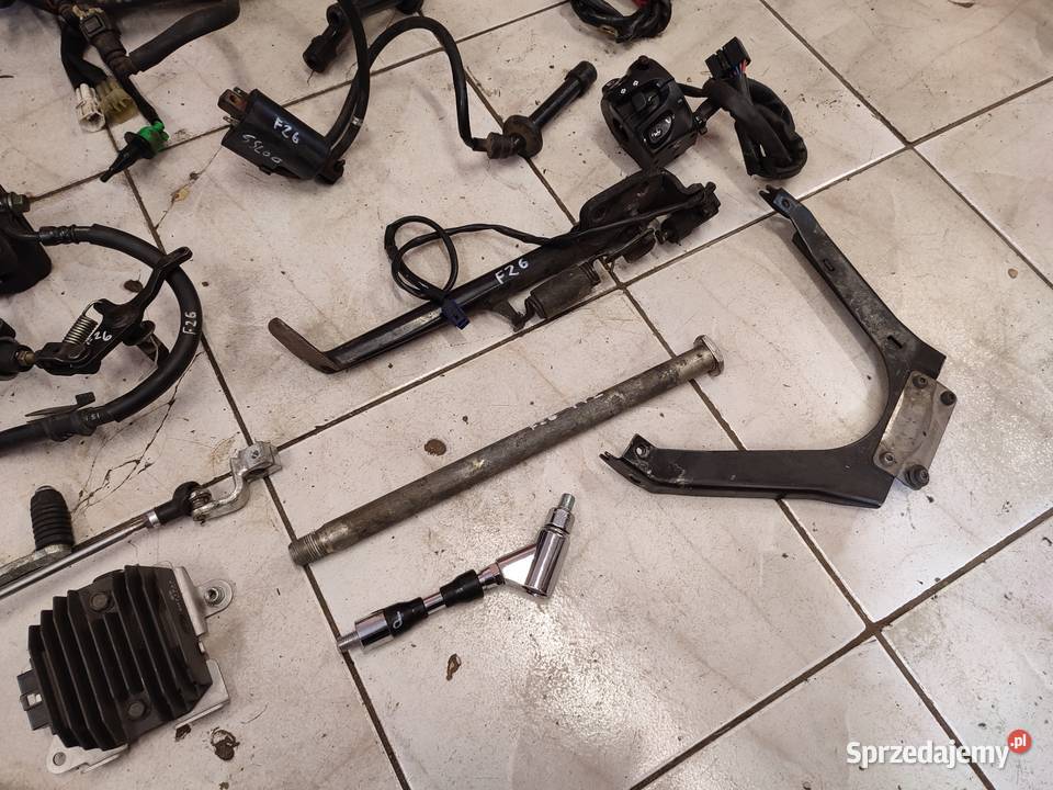 Yamaha FZ6 Fazer części 0409r Lampa przełącznik Jelenia Góra