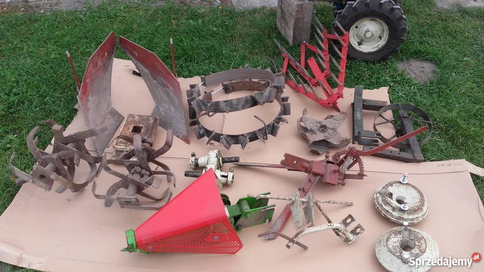 Traktorek ogrodowy Fortschritt E93150