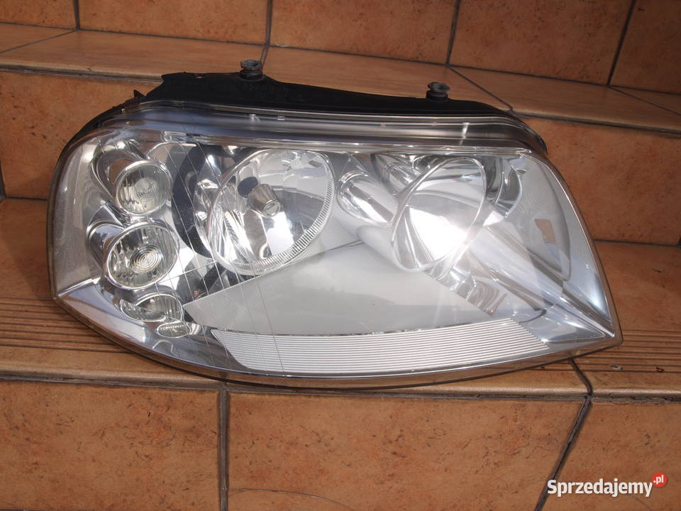 Seat Alhambra lampa prawa przód 2000 2010r