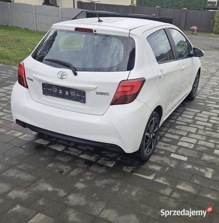 Toyota Yaris 13 Benzyna Kamera Navigacja ABS Tanowo