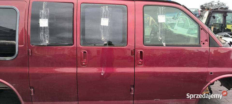 DRZWI PRAWE PRZÓD GMC SAVANA Lipno