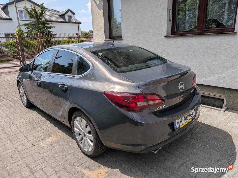Opel Astra 14 turbo czujniki parkowania mazowieckie