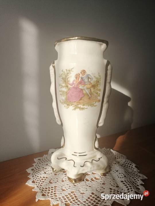 Porcelanowy wazon, biała porcelana