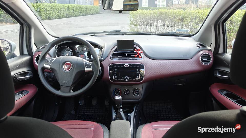Fiat Punto Evo 14 2010 Biały Perłowy nieuszkodzony Warszawa