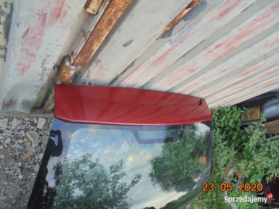 Lotka spoiler klapy tylnej tył Volvo v40 9604 osobowe Kraków