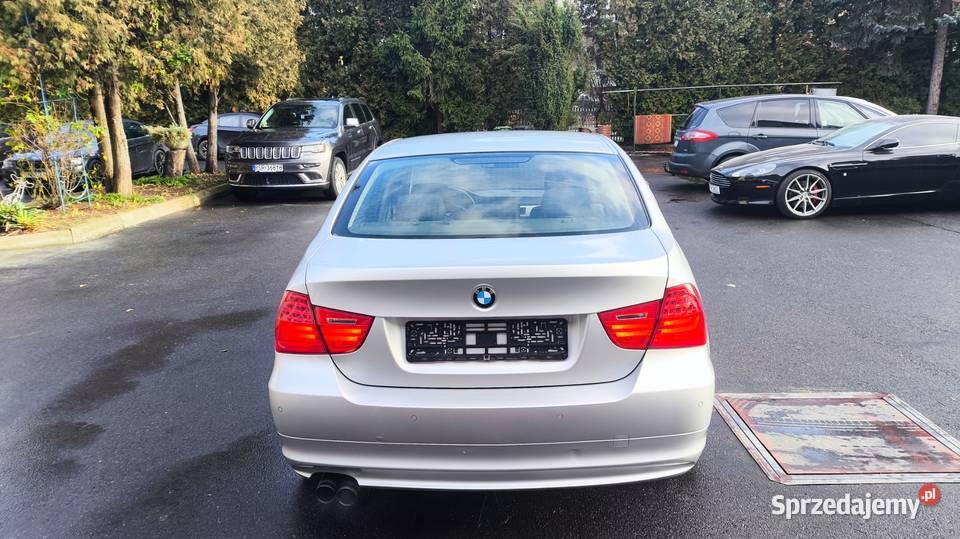 BMW 325i 30 benzyna 218 2011r podkarpackie