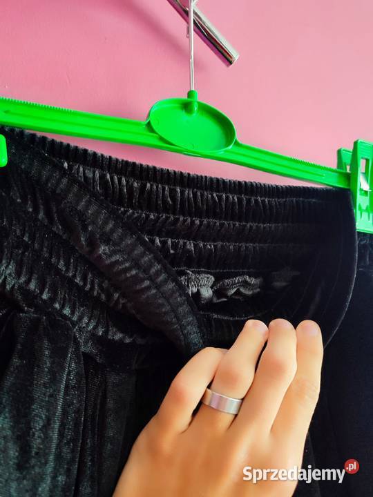 Elegancka Czarna Spódniczka Mini Lekka Letnia Rozmiar 38(M) Suwałki