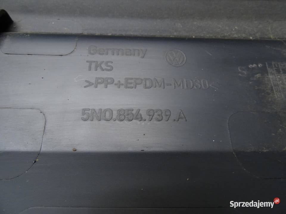 LISTWA DRZWI LEWY PRZÓD PRZEDNIA 5N0854939A VW