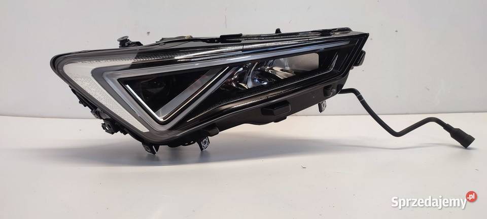 VW TIGUAN ALLSPACE SEAT TARRACO LAMPA PRAWA sprzedam