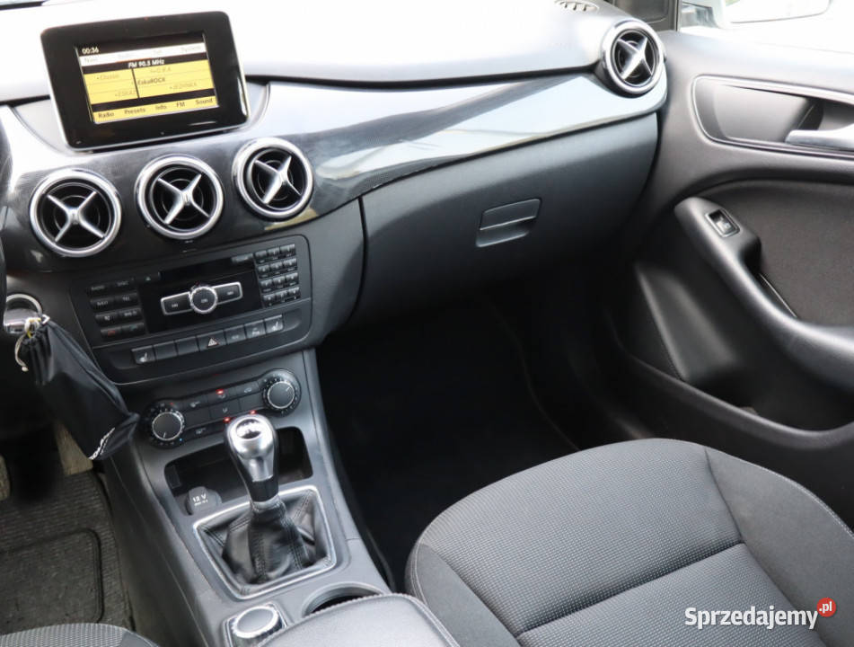 Mercedes B B 180 podgrzewane fotele