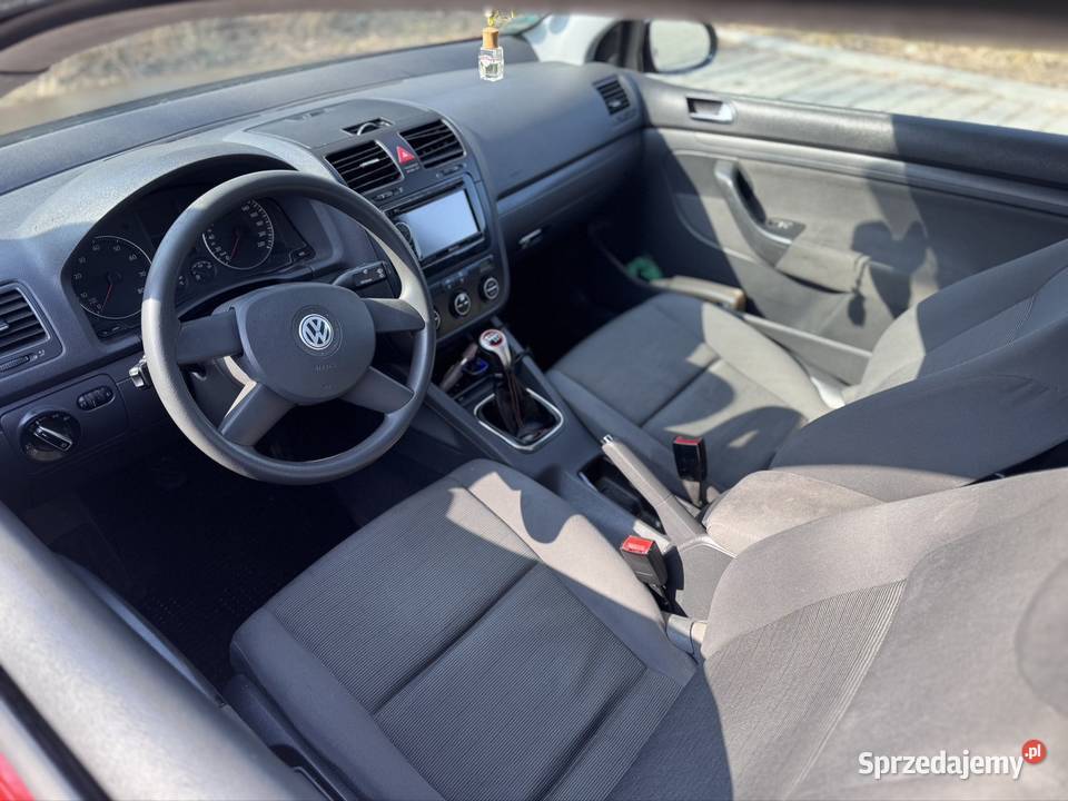 Volkswagen golf 5 benzyna Możliwa zamiana Słupca sprzedam