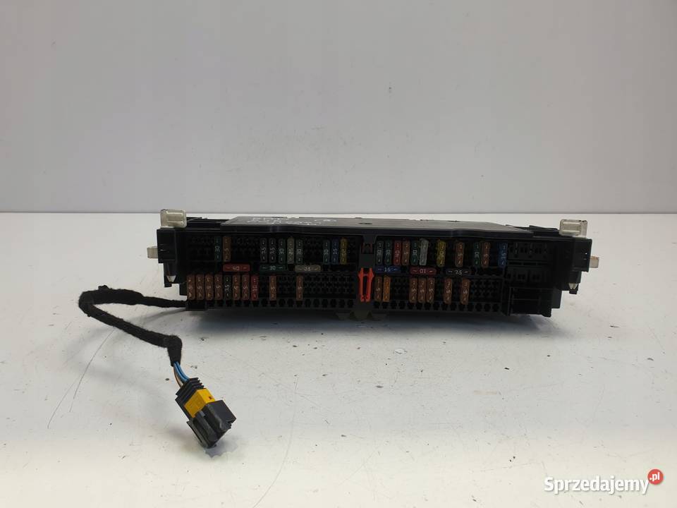 BMW E46 Compact 20 D SKRZYNKA BEZPIECZNIKÓW Rudka