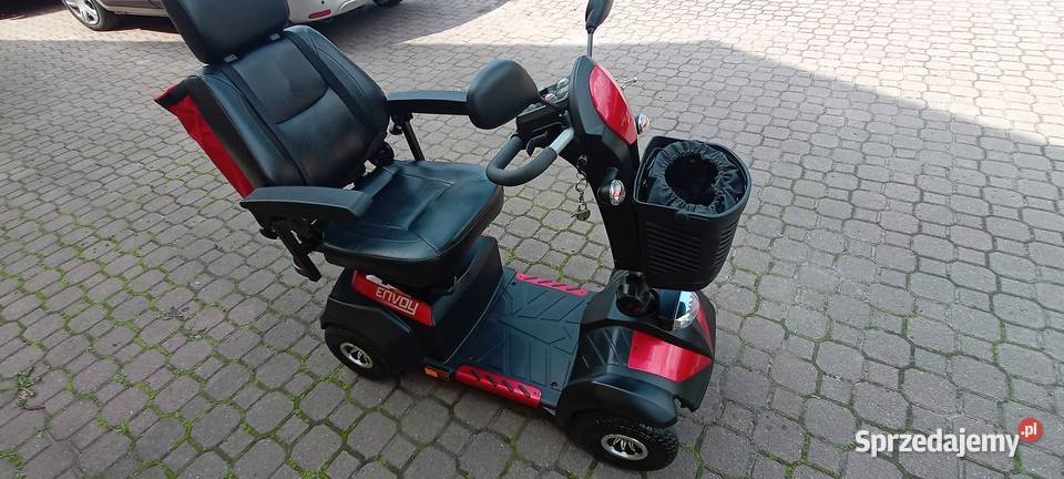 Elektryczny wózek starszej osoby inwalidy Zbąszyń