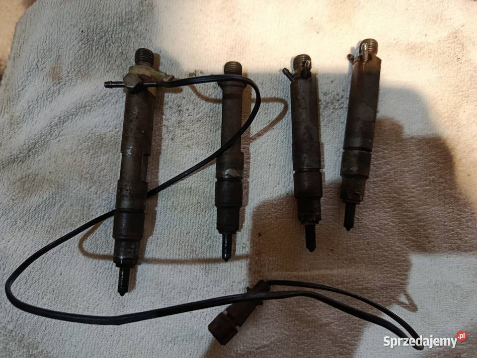Wtrysk Wtryskiwacze audi 80 B4 19tdi komplet Pozostałe Silniki i osprzęt Górka