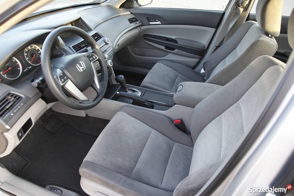 Hondę Accord LX Amerykańska VIII generacja ESP Mielec
