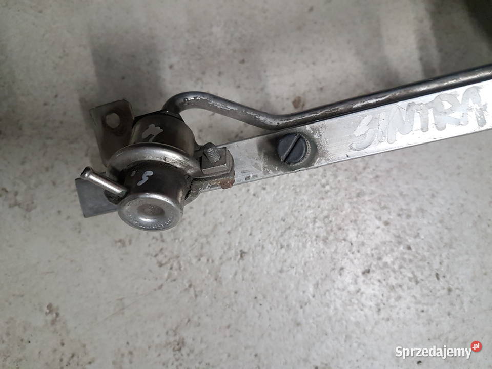 OPEL SINTRA 22 16V LISTWA WTRYSKOWA CZUJNIK Rok produkcji 2000 Listwy wtryskowe