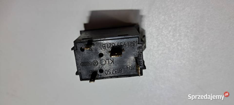 Włącznik ogrzewania szyby VW Golf I Passat B2 Panele sterowania, przełączniki Luzino
