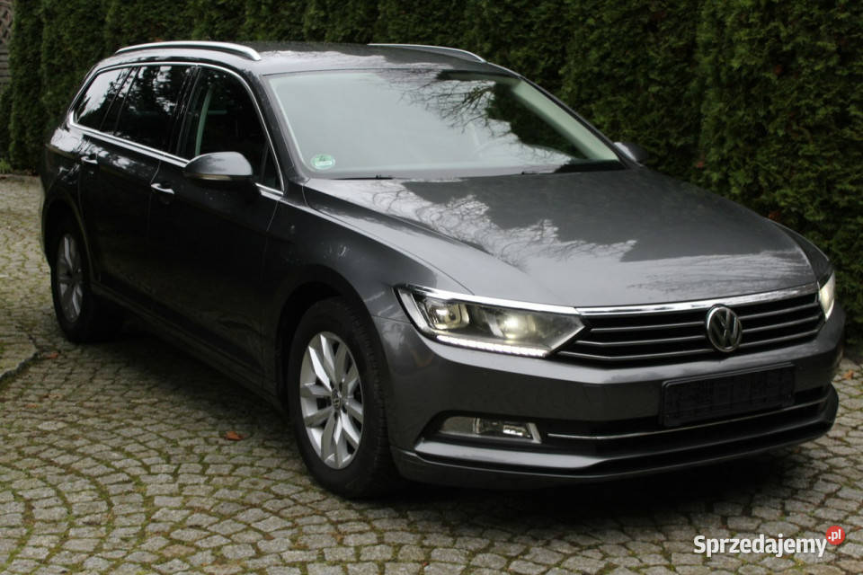 Volkswagen Passat Variant TDI 150 Przebieg 160 wielofunkcyjna kierownica