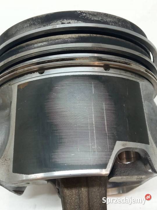 TŁOK KORBOWÓD 83L82 30 TDI Audi A4 IV 20082015