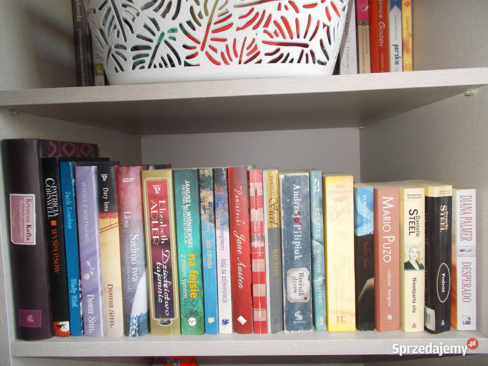 Książki na zdjęciu 6 sztuka
