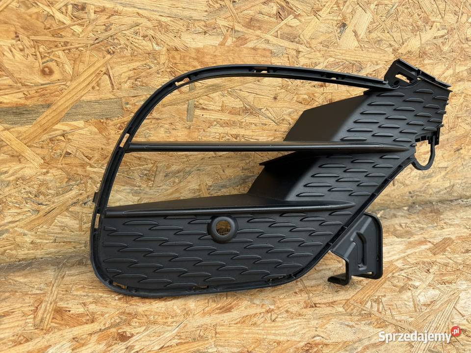Kratka zderzaka przód prawa gle w167 lift 63 amg osobowe Międzychód