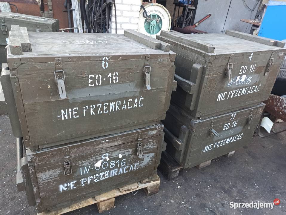 Skrzynia drewniana wojskowa z przegrodami 91 x Skierniewice