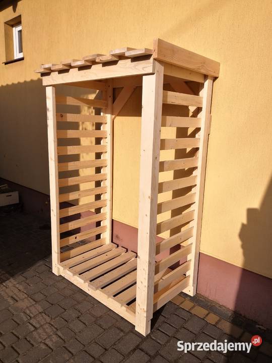 Drewutnia składzie na drewno Kawnice