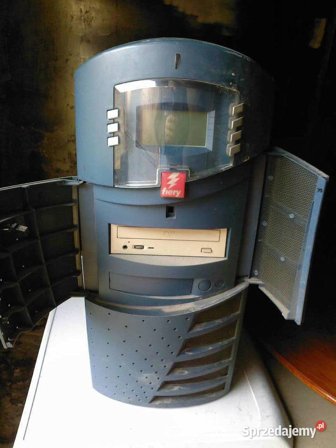 Fiery serwer model S3001 kolekcjonera Knurów