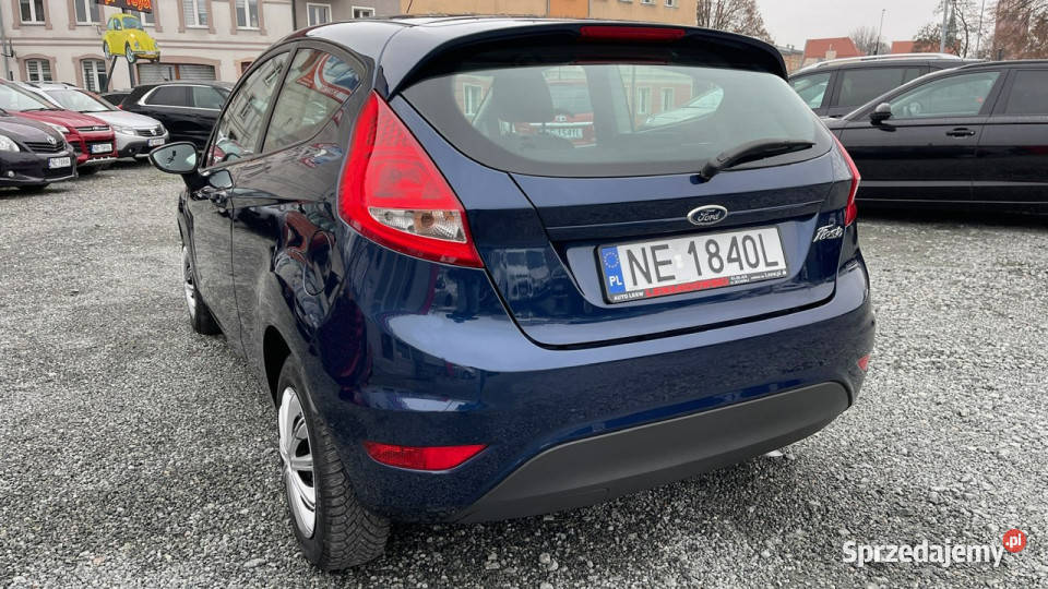 Ford Fiesta Benzyna Zarejestrowany Ubezpieczony Zarejestrowany w Polsce Elbląg sprzedam
