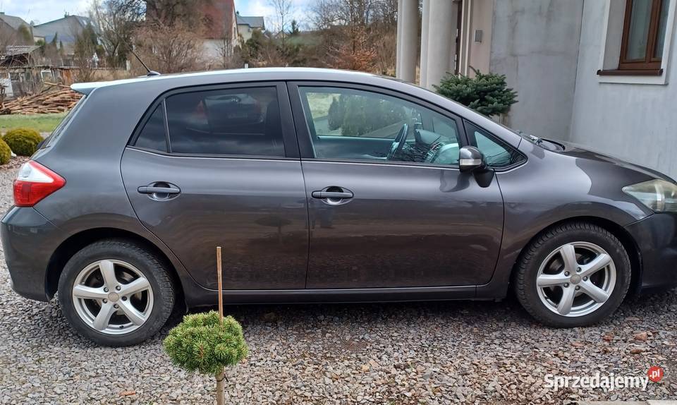 Toyota Auris 16 VVT lift 4/5 sprzedam