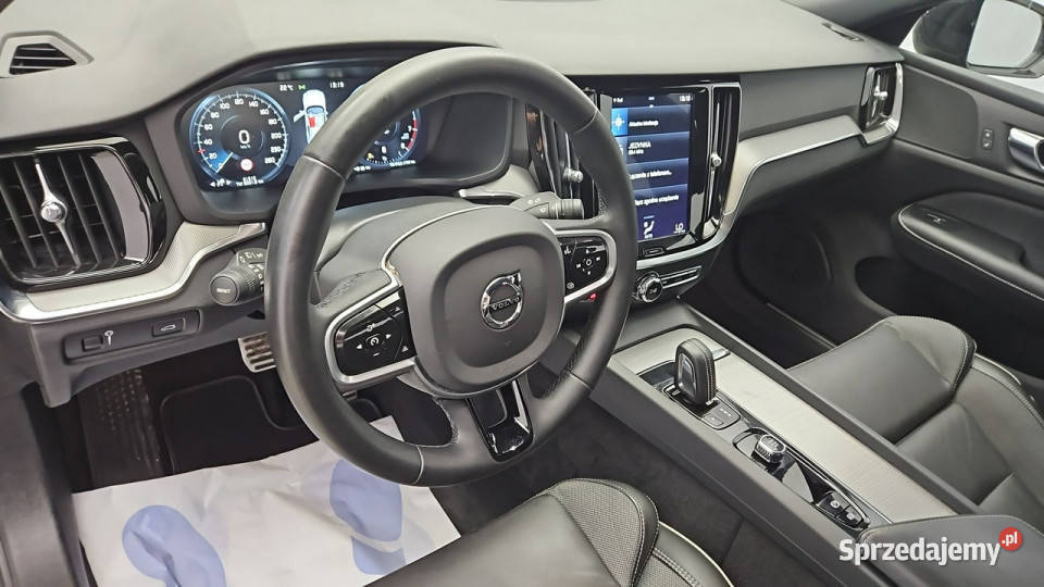 Volvo S60 B4 B RDesign aut Z Polskiego Salonu asystent pasa ruchu Warszawa