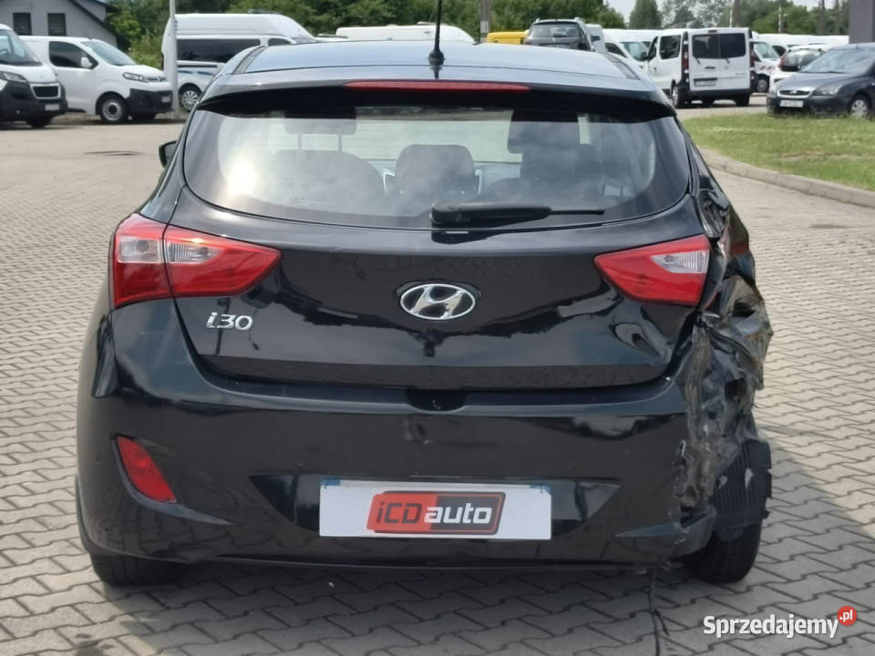 Hyundai i30 14 benzyna 100 ledy klimatyzacja Kęty sprzedam
