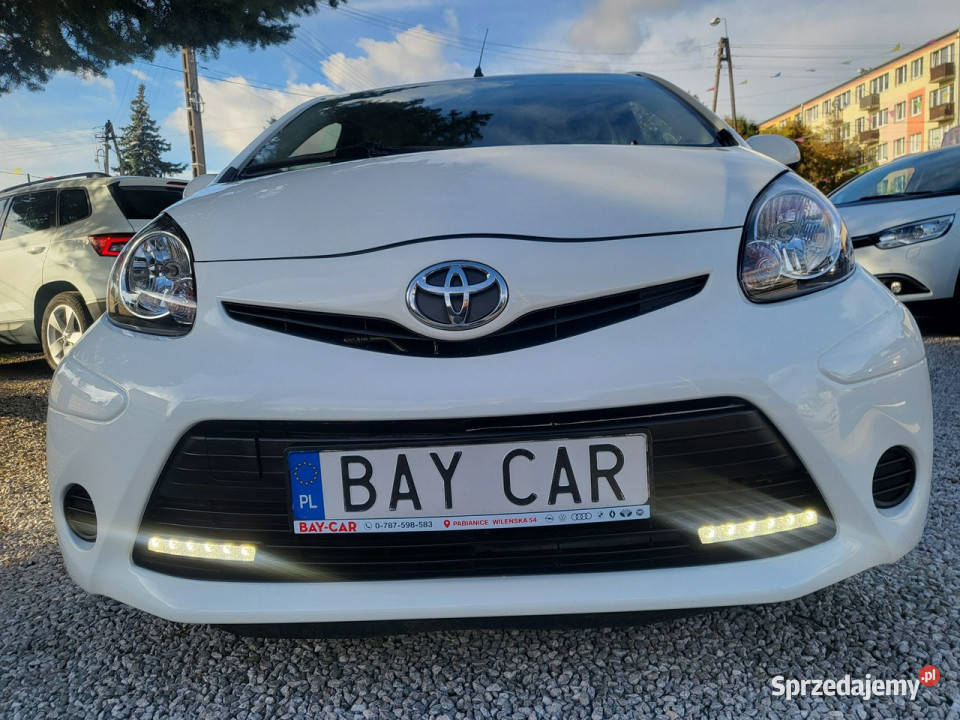 Toyota Aygo 10 68 100 Przebieg 129 Wersja Lifcie benzyna Pabianice sprzedam